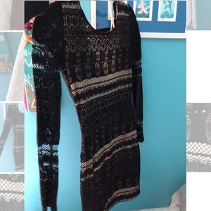 Bodycon lace dress